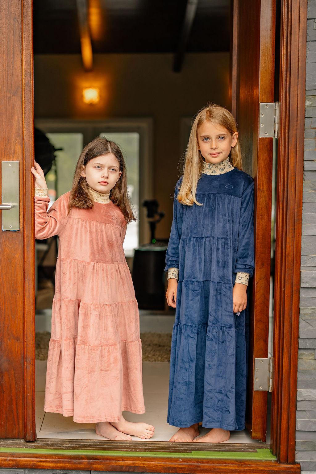 Pouf Girls Velour Robe Pouf Girls Velour Robe
