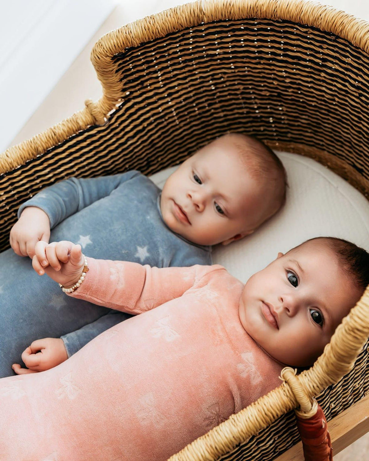 MiniMoi by Memoi Baby Girls Embossed Bows Velour Footie - IAA09610 MiniMoi by Memoi Baby Girls Embossed Bows Velour Footie - IAA09610