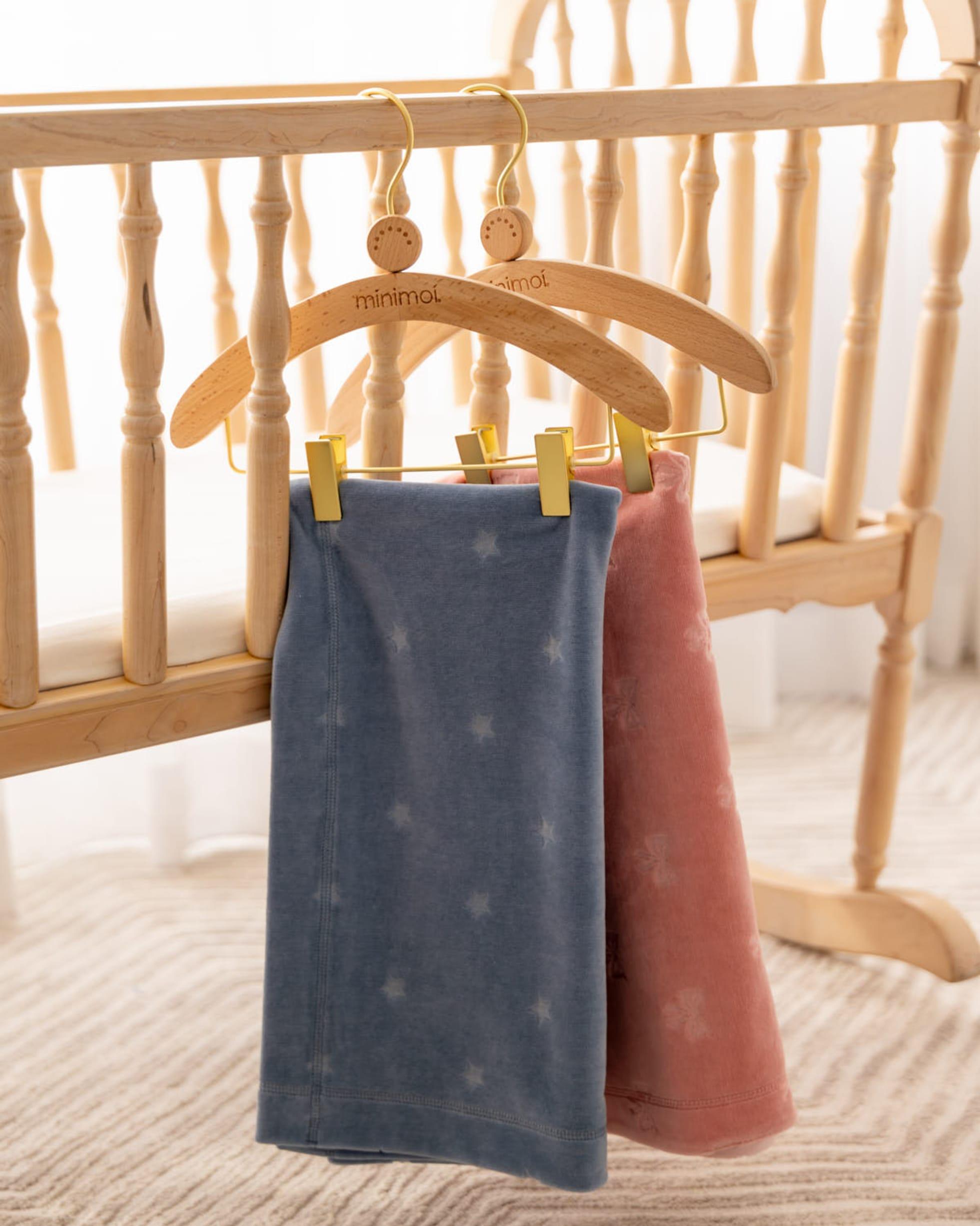 MiniMoi by Memoi Baby Boys Embossed Stars Velour Stretchie, Beanie, Blanket Set - INA09616