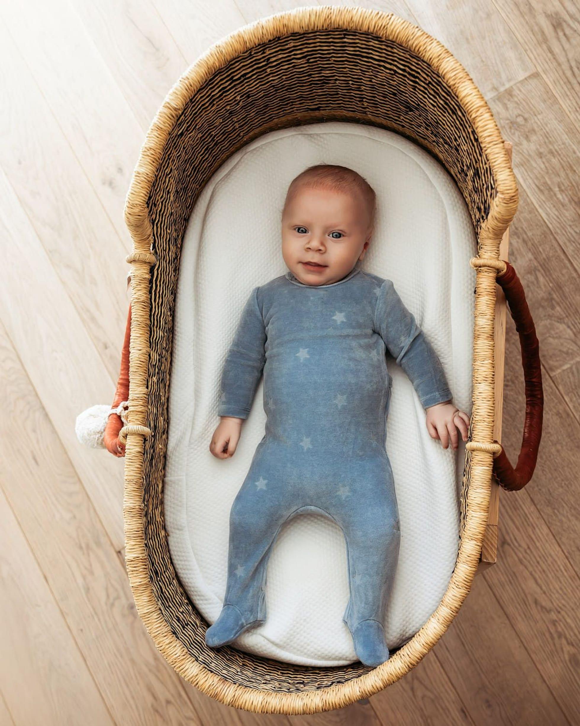 MiniMoi by Memoi Baby Boys Embossed Stars Velour Stretchie - IAA09611