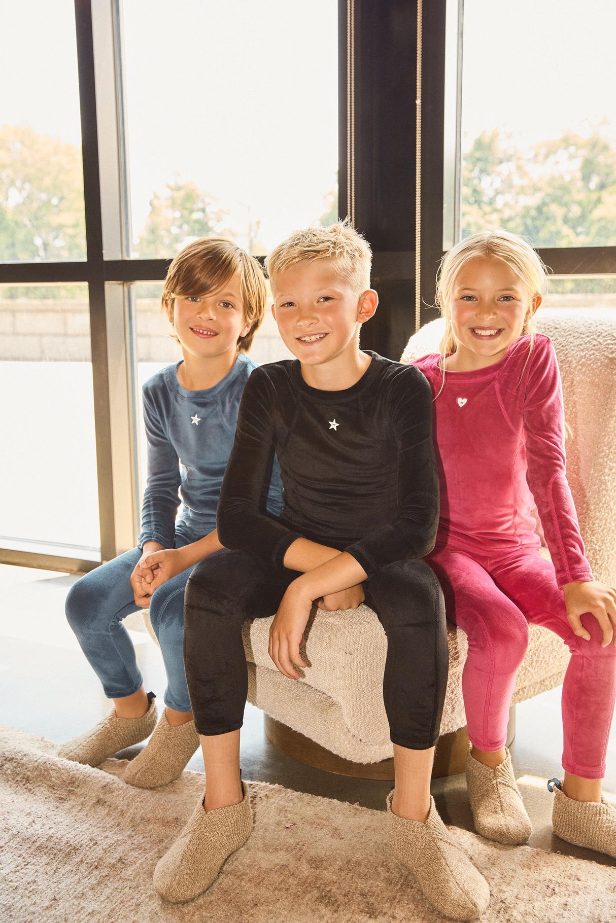 Noggi Boys Girls Seams Velour Pajamas - 217015 Noggi Boys Girls Seams Velour Pajamas - 217015