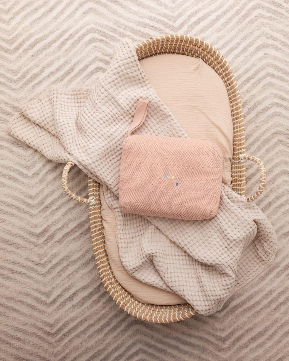 MiniMoi by Memoi Baby Boys Girls Herringbone Knit Blanket in a Pouch - IJT09654 MiniMoi by Memoi Baby Boys Girls Herringbone Knit Blanket in a Pouch - IJT09654