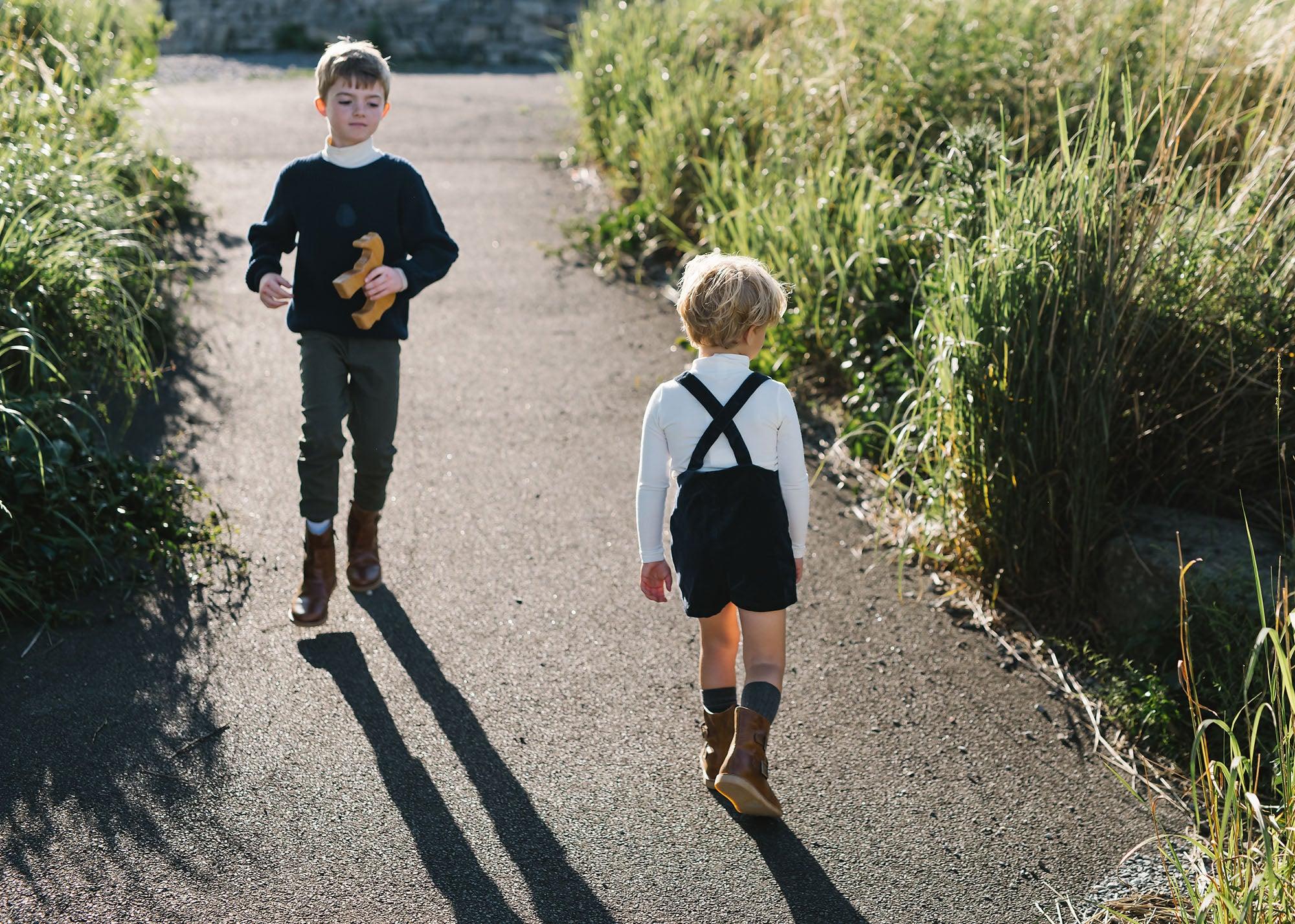 Analogie by Lil Legs Shabbos Collection Toddler Boys Velvet Suspender Shorts - SS