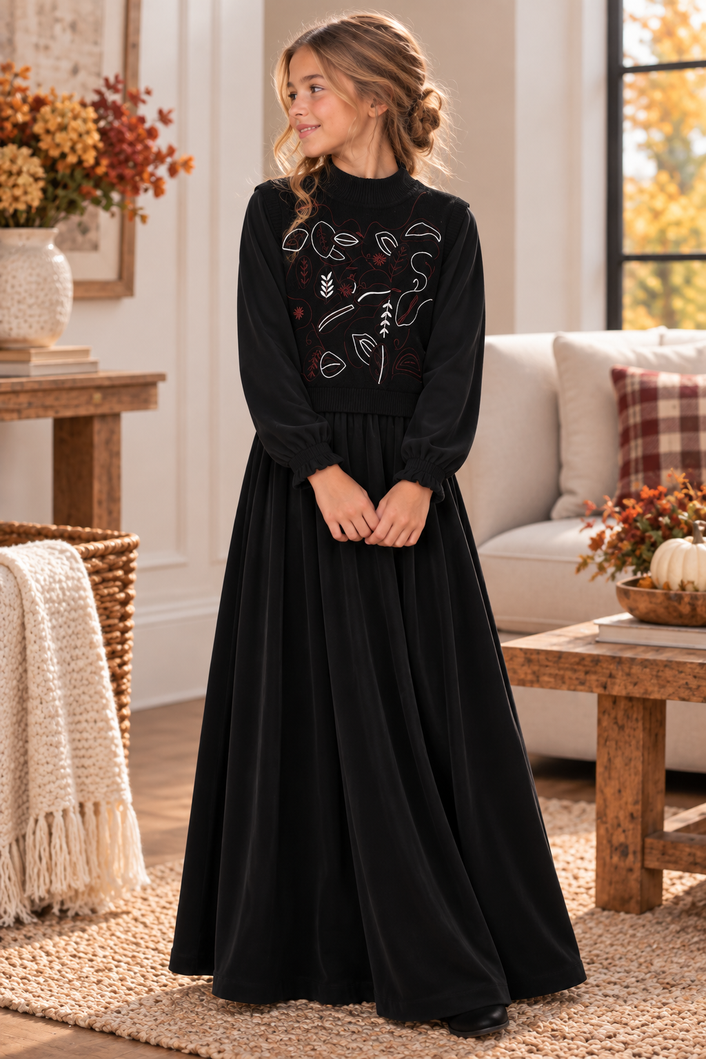 Lilou Girls Embroidered Robe - C-28477