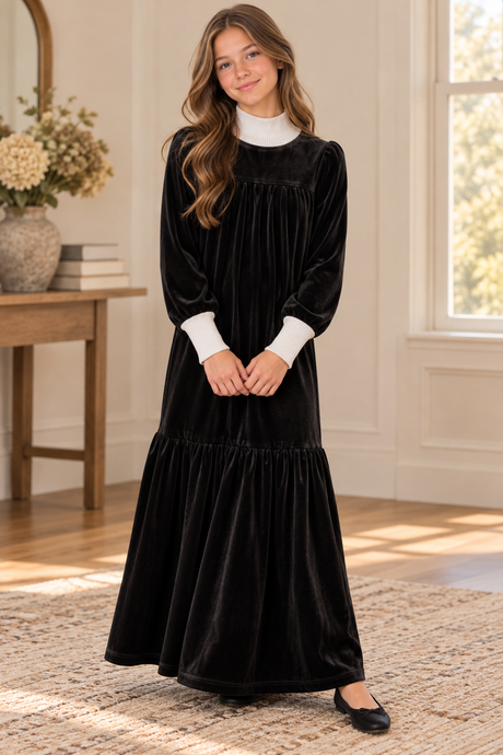 Lola Girls Velour Robe - WB6CP7499