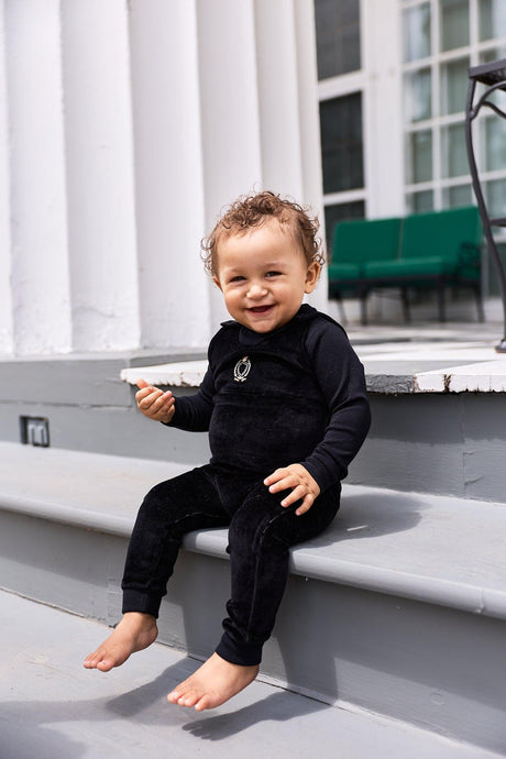 Aurora Baby Boys Girls Metallic Crest Outfit - AAW26-0110-0112-0113