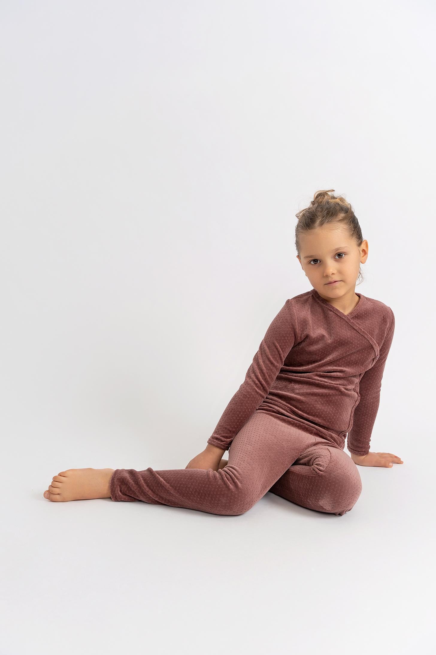 Seal Girls Velour Dotted Pajamas - WB5CY2797EG – ShirtStop