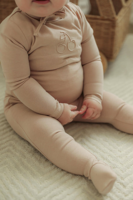 Bebe Bella Baby Boys Girls Modal Embossed Cotton Footie & Bonnet Set - SB6CY2862