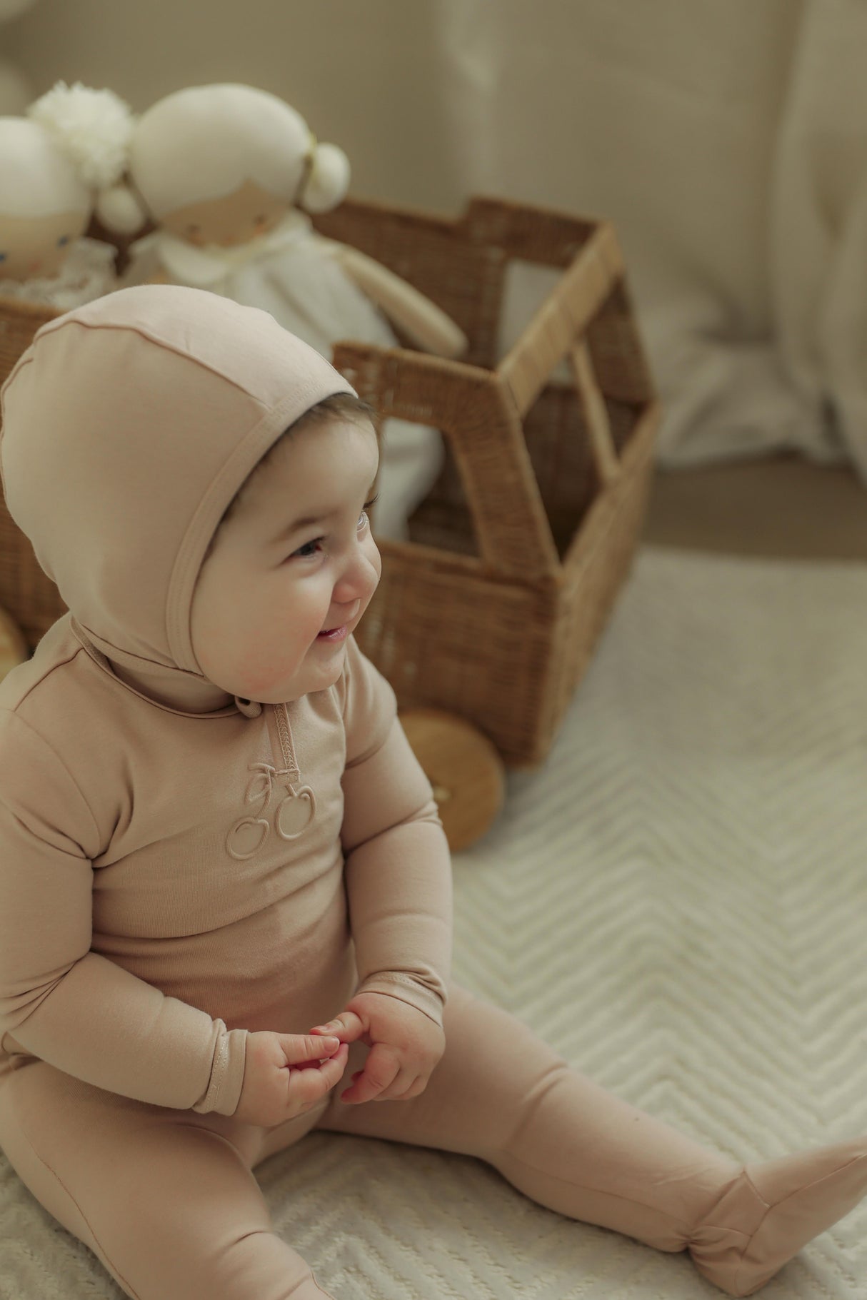 Bebe Bella Baby Boys Girls Modal Embossed Cotton Footie & Bonnet Set - SB6CY2862